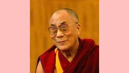 Paris elege Dalai Lama seu cidadão de honra
