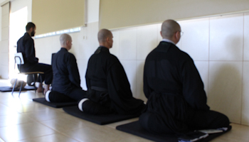 Confie na postura | Monge Genshō